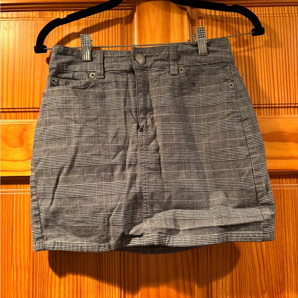 American Eagle Outfitters Gray Plaid Mini Skirt